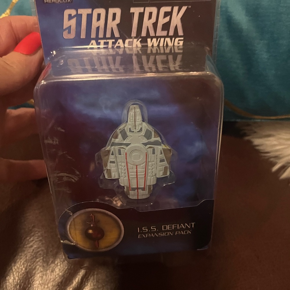 Star Trek Attack Wing: Mirror Universe I.S.S. Defiant ship expansion Wizkids New
